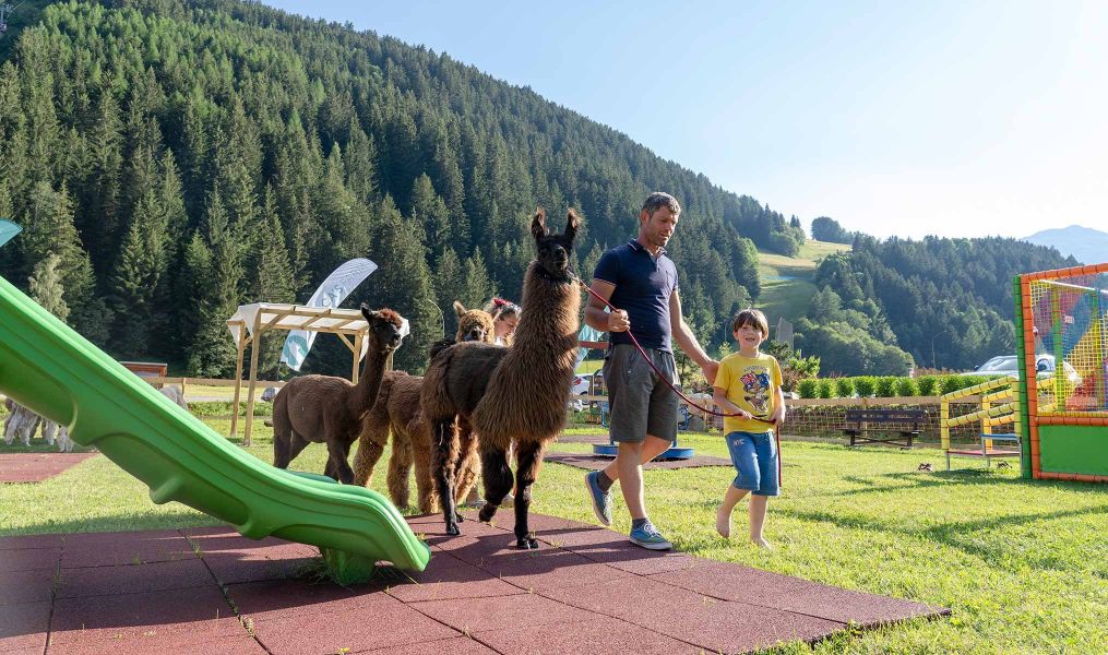 Nuova Area Bimbi Nira Mountain Resort